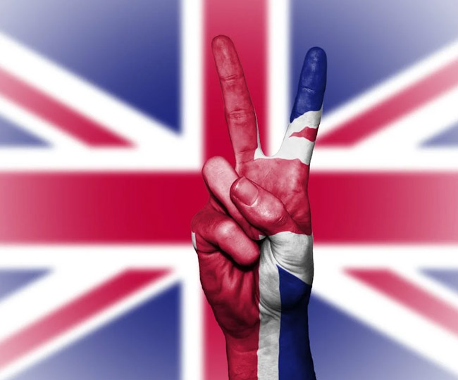 Study a Master’s in the UK at Nepalese Fees!